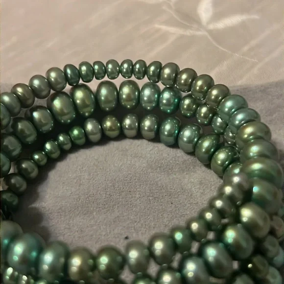 Honora Green Pearl Bracelet - Picture 3 of 4
